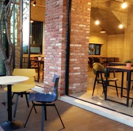 UNIQUEMAIN 대형LED/컨셉 렌탈스튜디오