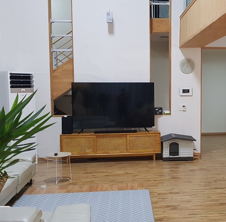 UNIQUEMAIN 대형LED/컨셉 렌탈스튜디오