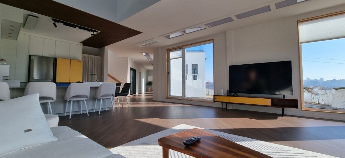 UNIQUEMAIN 대형LED/컨셉 렌탈스튜디오