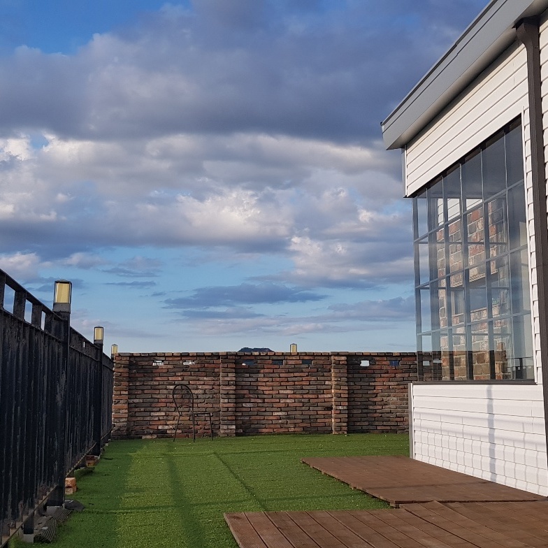 UNIQUEMAIN 대형LED/컨셉 렌탈스튜디오